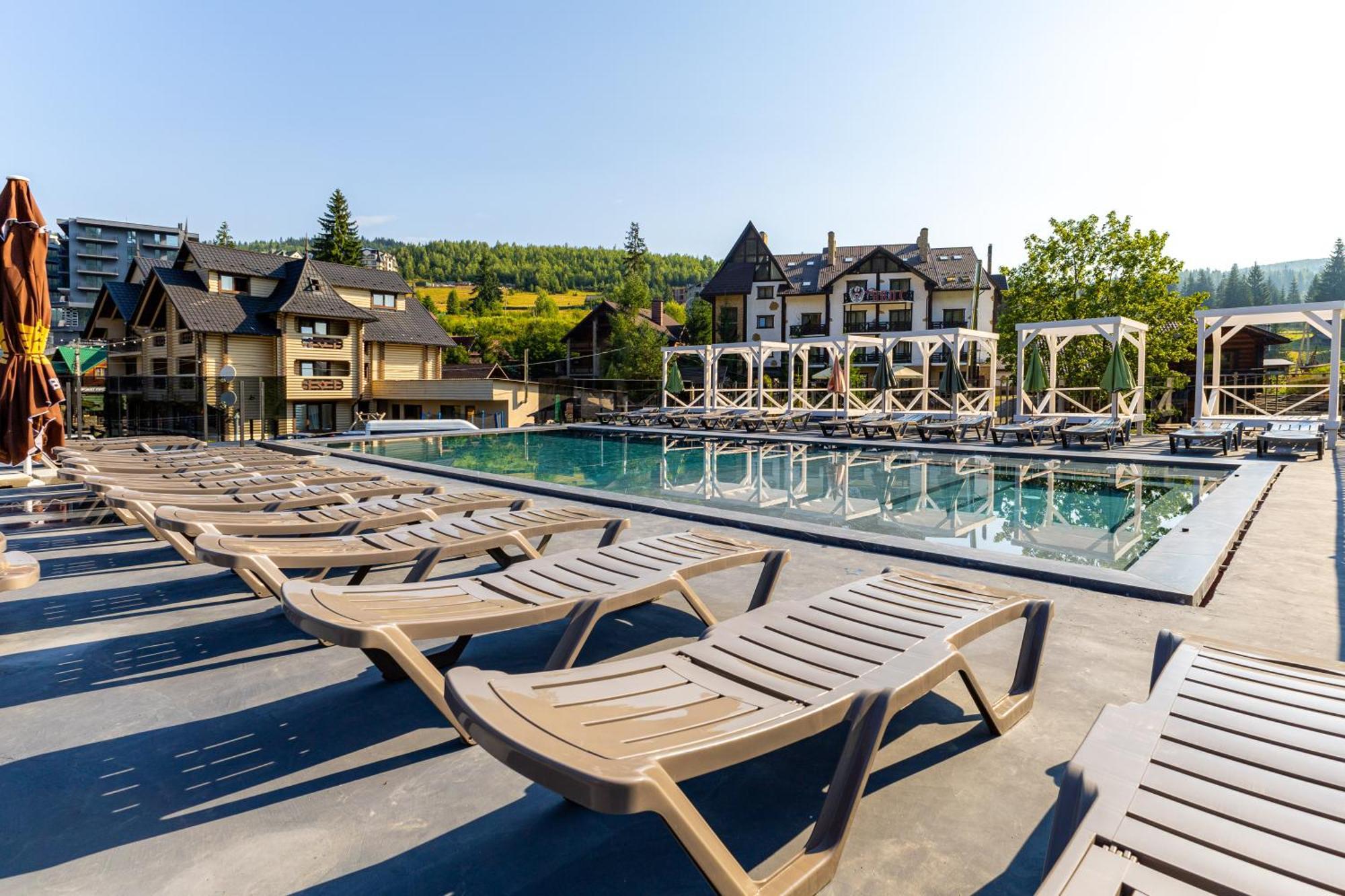 Guest House Turda 부코벨 외부 사진